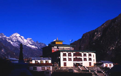 trekking in nepal